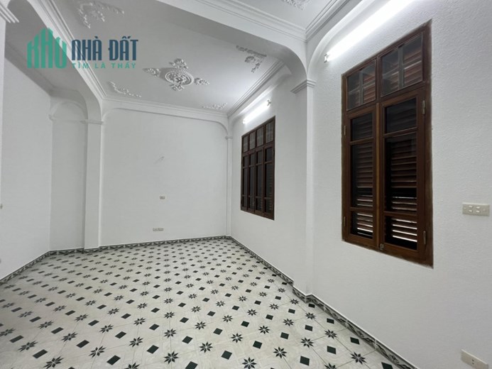 BÁN NHÀ XÃ ĐÀN ,LÔ GÓC 2 MẶT THOÁNG(,5,95TỶ ) ,20M Ô TÔ TRÁNH