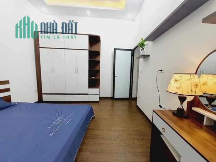 Bán nhà đường Nguyễn Viết Xuân, Q.Hà Đông với diện tích 40m2 giá 5.8 tỷ.