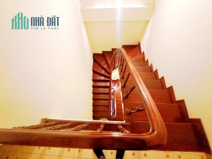 Bán gấp nhà phố Trần Duy Hưng, thông số đẹp long lanh, DT 56m2 ( 5m x 11m). Giá nhỉnh 8 tỷ.