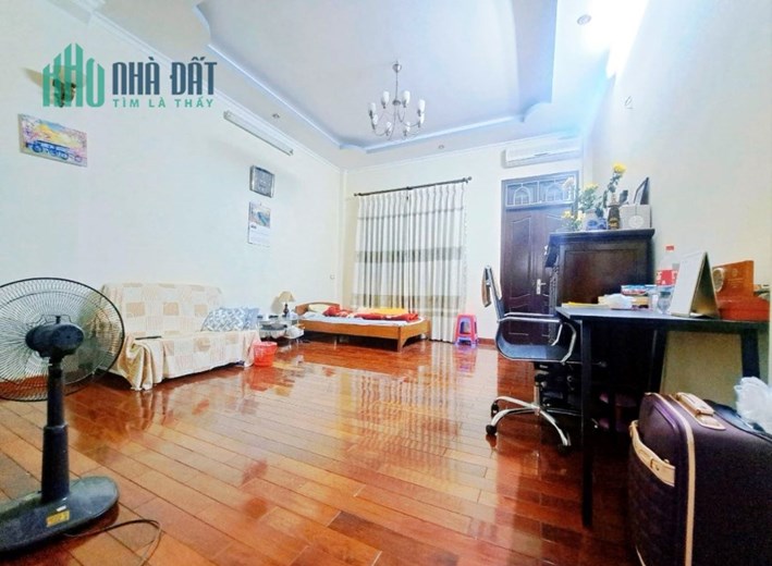 Bán gấp nhà phố Trần Duy Hưng, thông số đẹp long lanh, DT 56m2 ( 5m x 11m). Giá nhỉnh 8 tỷ.