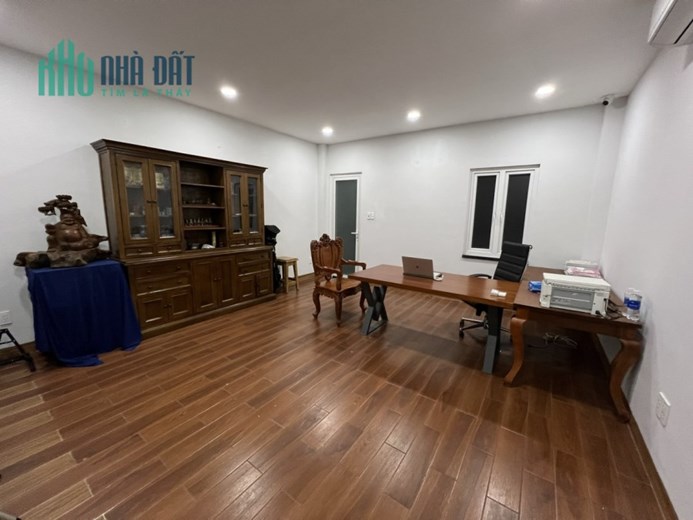 Nhà mặt tiền khu dân cư nam hòa phước long A, diện tích 100m đúc 3 lầu