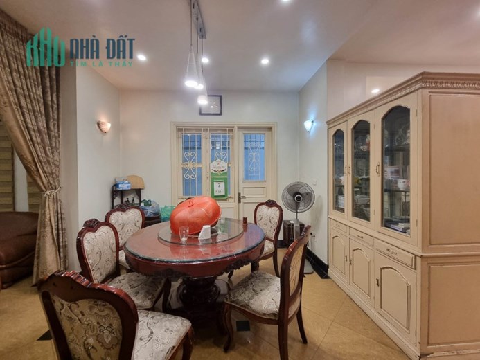 BÁN NHÀ Làng Quốc tế Thăng Long, Cầu Giấy, 205m2, oto, KD, 43 tỷ, yen1