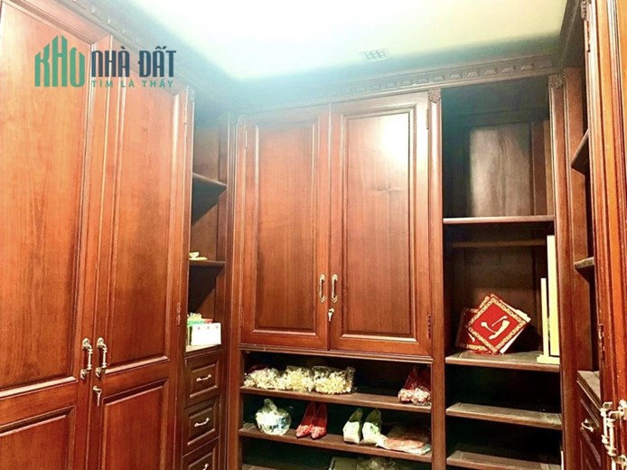 Đẳng cấp Phân Lô, Nhà đẹp Trần Quốc Hoàn 55m2 x 5T,Gara ô tô, KD đỉnh 12 tỷ.