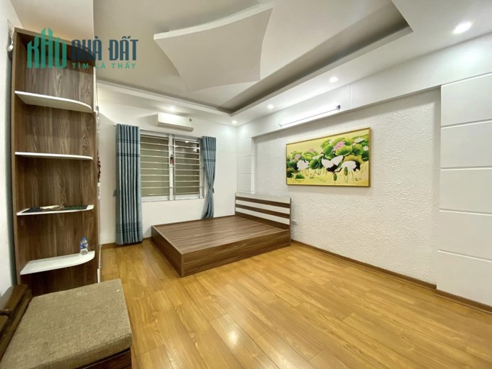 Cực Hiếm Nhà Đẹp ở ngay Xuân Đỉnh 36m2 x 5T, mt 4m, ô tô gần Kd 4.1 tỷ.