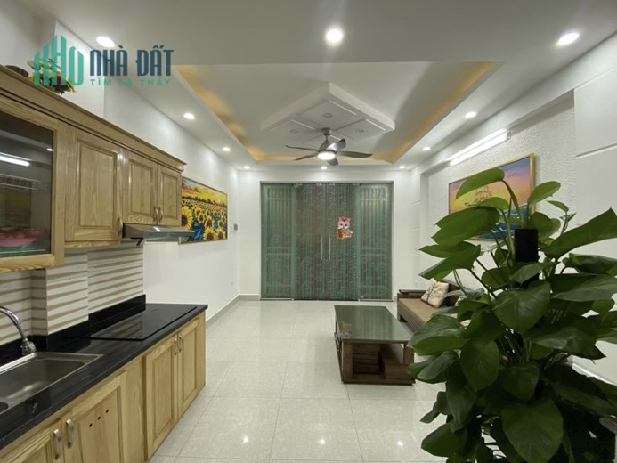 Cực Hiếm Nhà Đẹp ở ngay Xuân Đỉnh 36m2 x 5T, mt 4m, ô tô gần Kd 4.1 tỷ.