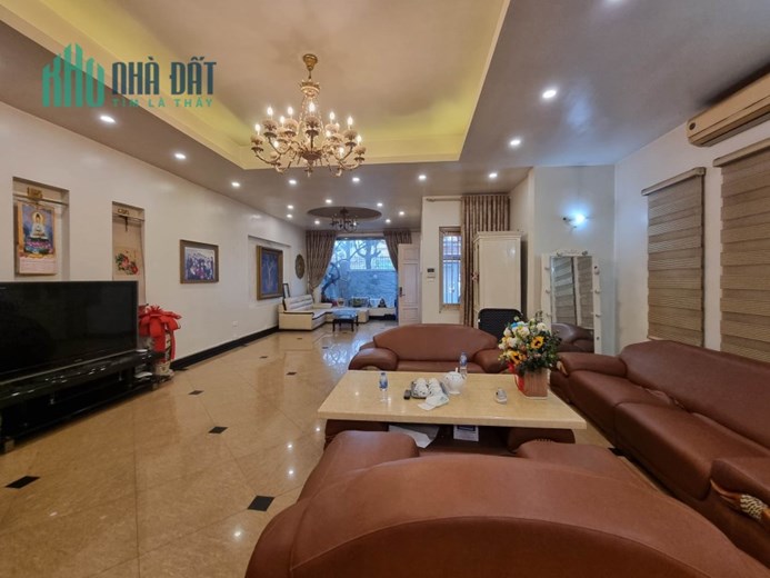 Bán nhà 200m2, Làng Quốc tế Thăng Long, Cầu Giấy, oto, KD, 43 tỷ, yen8