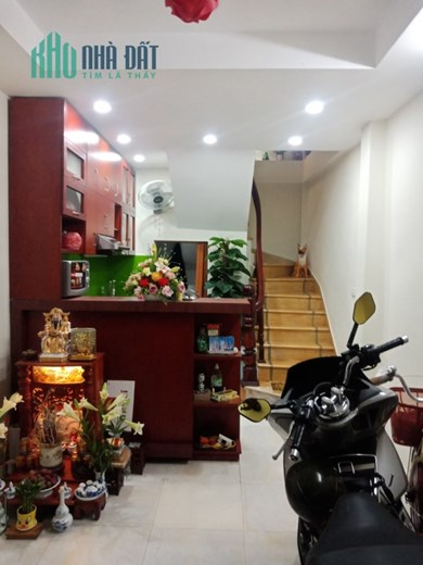 Bán gấp Nhà Phố Láng Hạ 60m 3Tầng MT 4,5m  chỉ 4,8 tỷ.