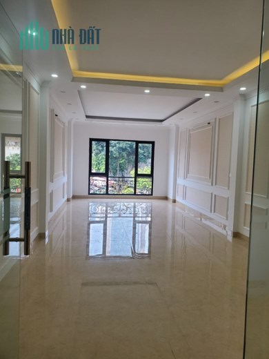 Bán nhà phố Nguyễn Ngọc Vũ 65m2 x 7 tầng x MT 4.6m đường 10 m giá 14.5 tỷ