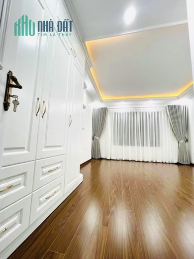 HOA KHÔI CẦU GIẤY 36Mx 5T,TẶNG FULL NỘI THẤT VIP - XEM NGAY THÌ CÒN