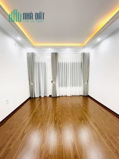 HOA KHÔI CẦU GIẤY 36Mx 5T,TẶNG FULL NỘI THẤT VIP - XEM NGAY THÌ CÒN