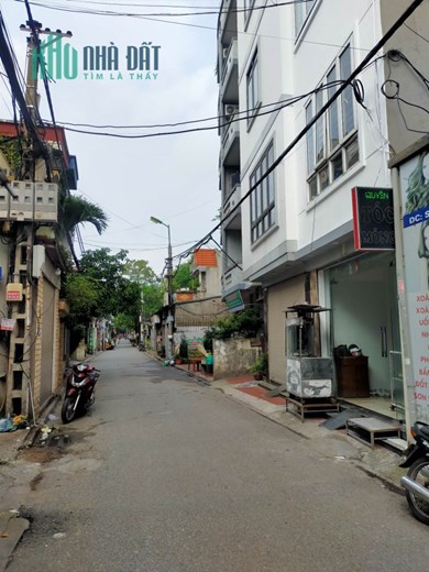 BÁN NHÀ VỊ TRÍ TRUNG TÂM VIỆT HƯNG - KINH DOANH CỰC ĐỈNH - NGÕ THÔNG Ô TÔ TRÁNH