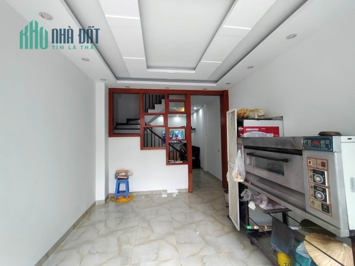 BÁN NHÀ VỊ TRÍ TRUNG TÂM VIỆT HƯNG - KINH DOANH CỰC ĐỈNH - NGÕ THÔNG Ô TÔ TRÁNH