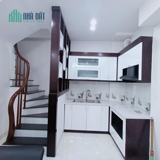 Với 3 tỷ có nhà 5 tầng Phương Canh - Hoè THị - Trịnh Văn Bô.