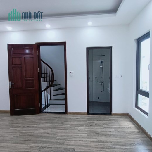 Với 3 tỷ có nhà 5 tầng Phương Canh - Hoè THị - Trịnh Văn Bô.