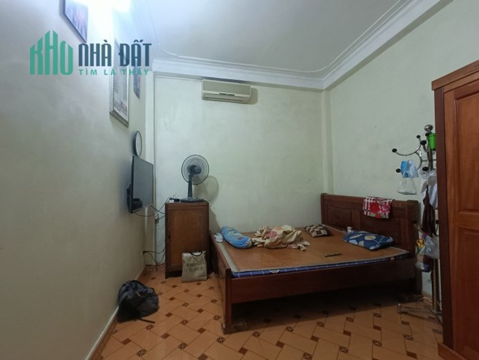 Bán nhà Nguyễn Trãi Thanh Xuân 46m 4 tầng 4 ngủ gần phố ở ngay tặng full nội thất nhỉnh 4 tỷ lh