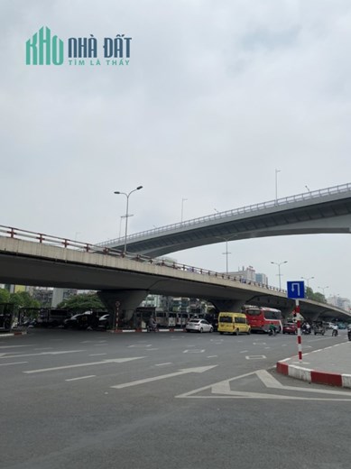 Bán nhà mới Trường Chình, ngay cạnh ngã tự Vọng, DT 40m2, MT 4.2m