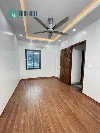 Bán nhà mới Trường Chình, ngay cạnh ngã tự Vọng, DT 40m2, MT 4.2m