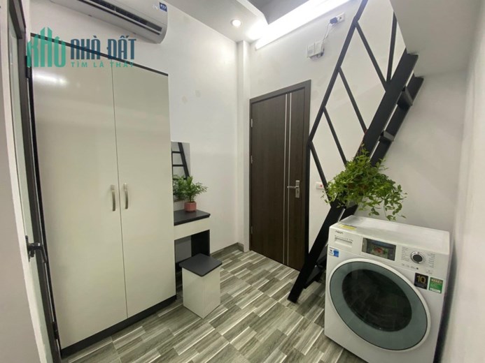 GÀ ĐẺ TRỨNG VÀNG - CCMN SIÊU ĐẸP Ở MỸ ĐÌNH, 40M*7Tầng