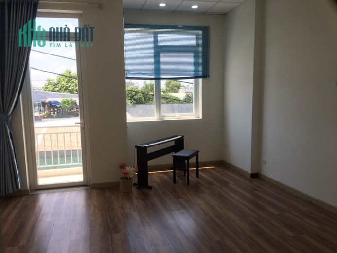 GIẢM 1.5Tỷ-CÒN 4.8 TỶ-bán gấp
nhà đường 11 Trường Thọ,HXH,2 tầng, 95m2,ngang 5,SHR.