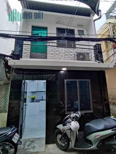 NHÀ XINH BÌNH THẠNH-HẺM XE HƠI-GẦN CHỢ BÀ CHIỂU HÀNG XANH-CHỈ 2 TỶ 3 còn BỚT LỘC