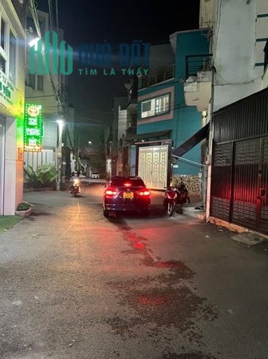 Nhà ở ngay trệt lầu hẻm ô tô - Đối diện vạn phúc Hiệp Bình Phước chỉ  3.8  tỷ