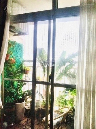 GIA ĐÌNH CẦN BÁN CĂN HỘ CAO CẤP 713 LẠC LONG QUÂN