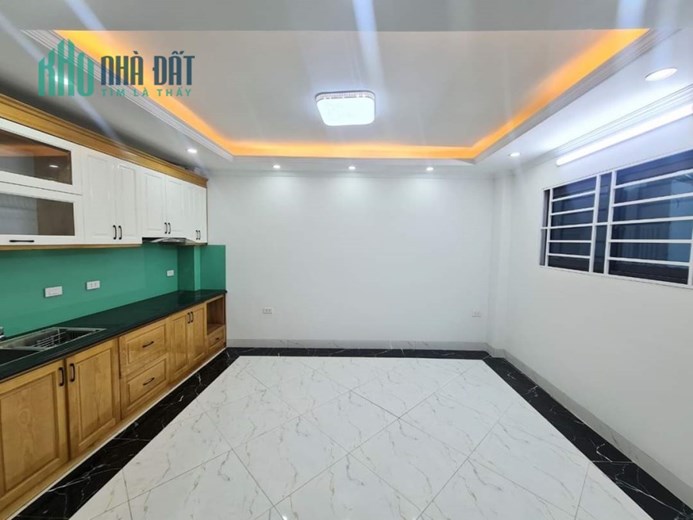 Trung Tâm Huyện Thanh Trì 45m2 / 5 tầng, oto đỗ cổng, 1km ra cầu Văn Điển, 2,7 tỷ
