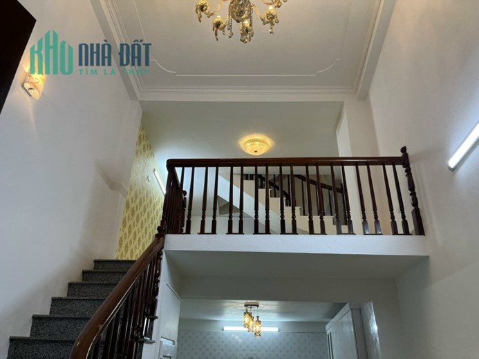 BÁN NHÀ THỔ QUAN 36M2 X 5 TẦNG, 2 THOÁNG, NGÕ NÔNG, THÔNG, NHỈNH 5 TỶ, LH 0966037496