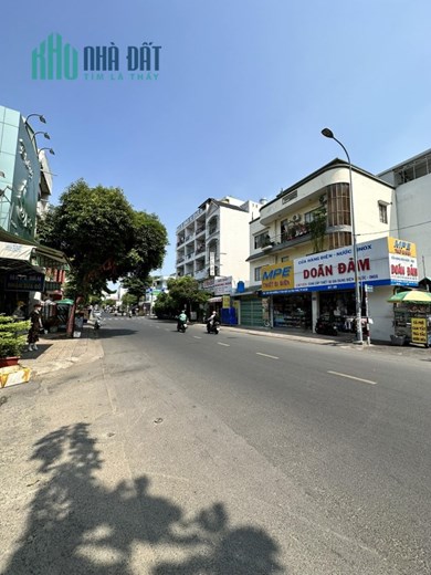 Bán Nhà Mặt Tiền Chợ Tân Hương, Quận Tân Phú, 4x22, 3 Tầng. 2 Mặt Thoáng. Chỉ 10 Tỷ