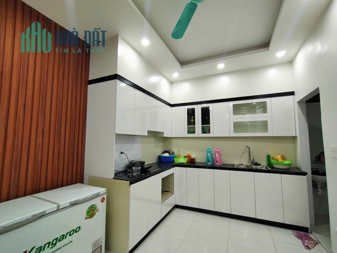 BÁN NHÀ ĐÊ LA THÀNH NHỎ 37M2 X 5 TẦNG, 2 THOÁNG, NGÕ THÔNG, NHỈNH 5 TỶ, LH 0966037496