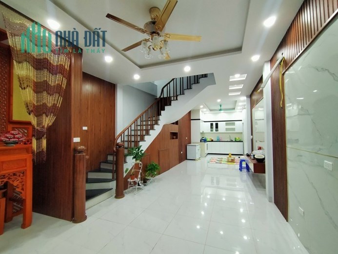 BÁN NHÀ ĐÊ LA THÀNH NHỎ 37M2 X 5 TẦNG, 2 THOÁNG, NGÕ THÔNG, NHỈNH 5 TỶ, LH 0966037496