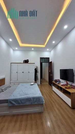 BÁN NHÀ GỐC ĐỀ,  4 NGỦ Ở LUÔN, BA GÁC ĐỖ CỬA, NGÕ THÔNG CHỈ 3.9 TỶ