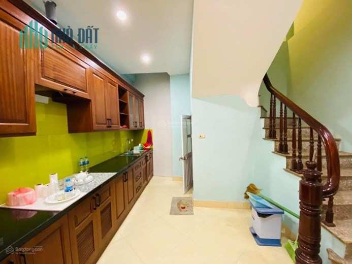 BÁN NHÀ GỐC ĐỀ,  4 NGỦ Ở LUÔN, BA GÁC ĐỖ CỬA, NGÕ THÔNG CHỈ 3.9 TỶ