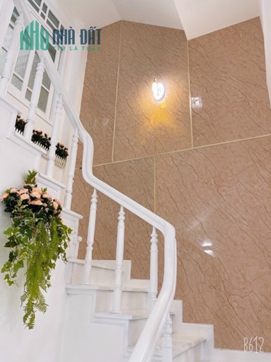 HẢI CHÂU-BÁN NHÀ ĐẸP MT HÀN MẶC TỬ-50M2-4T-NGANG4M- GIÁ 4-5 TỶ-0905891799