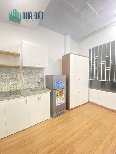Bán CCMN Lĩnh Nam 100.5m2 6 tầng thang máy MT 4.4m 18P thoáng sáng DT 71tr giá 9.3 tỷ 0904154168