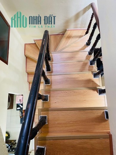 Nhà Bạch Mai, nở hậu, gần oto nhà 52m2 4T chỉ 6.3 tỷ