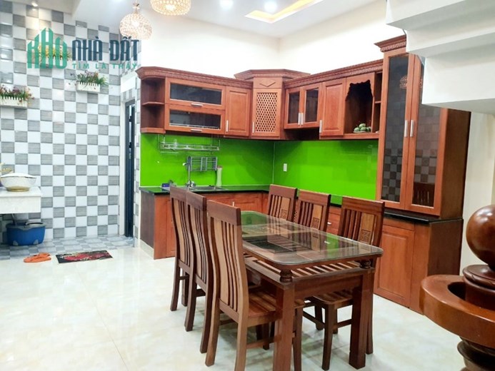 Nhà bán 2L, 6 x 19, 102 m2, hxh, Nguyễn Trọng Tuyển, Phú Nhuận, giá rẻ chỉ 8.7 tỷ.