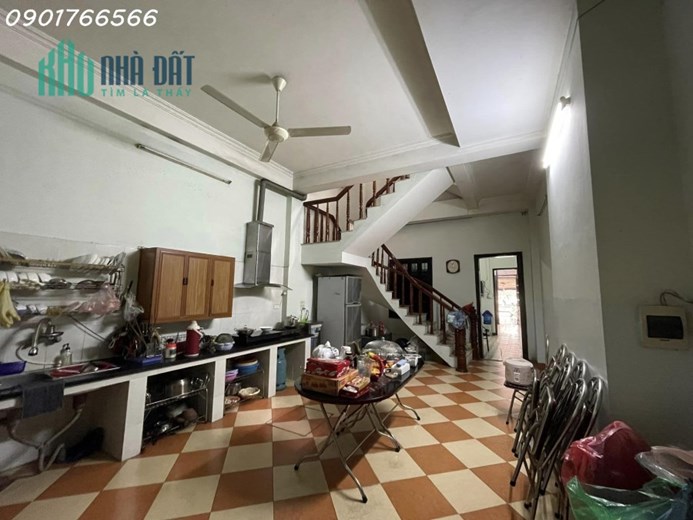 Bán Nhà Kinh Doanh, Mặt Phố Giải Phóng, Quận Hoàng Mai, 150m x 3T, Giá 15 Tỷ.