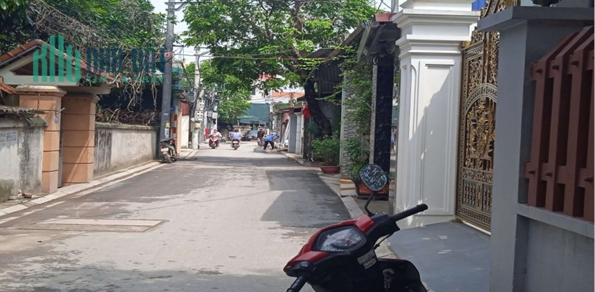 Bán nhà đường Ninh Hiệp, Quy Mông, kinh doanh quần áo, vải, 125m, mặt tiền rộng: 9m, 15 tỷ