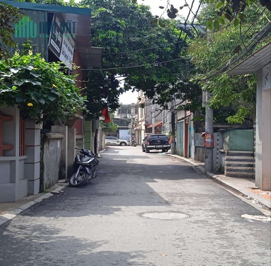 Bán nhà đường Ninh Hiệp, Quy Mông, kinh doanh quần áo, vải, 125m, mặt tiền rộng: 9m, 15 tỷ