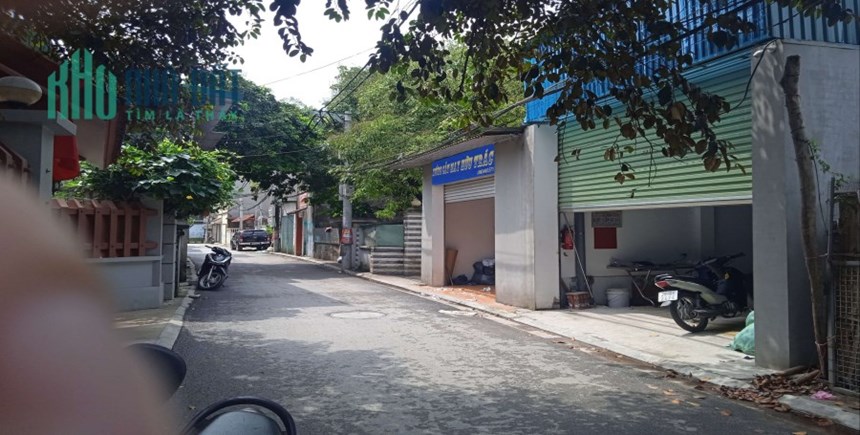 Bán nhà đường Ninh Hiệp, Quy Mông, kinh doanh quần áo, vải, 125m, mặt tiền rộng: 9m, 15 tỷ