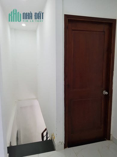 GIÁ MỚI CHỈ CÒN 5.9 TỶ - MT LÔ GÓC ĐƯỜNG DUY TÂN P15 PHÚ NHUẬN - NGANG 4M