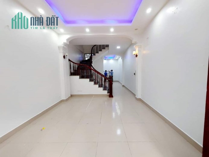 1.	BÁN NHÀ DƯƠNG NỘI AEON MAILL HÀ ĐÔNG 
-	Vị trí đắc địa cách Aeon Hà Đông 200m 
-	Nhà 4 tầng x