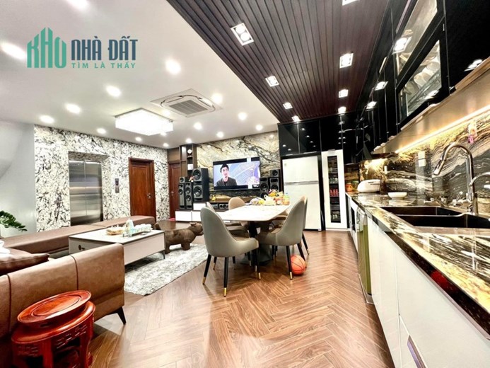 CẦN BÁN NHÀ MẶT PHỐ NGUYỄN VĂN CỪ - LONG BIÊN 120M2 GIÁ 39.9 TỶ