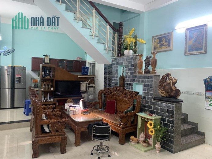 Hương Lộ 2. Bình Tân. Ngang bề thế. 3 tầng BTCT. 87m2. Nhỉnh 4 Tỷ.