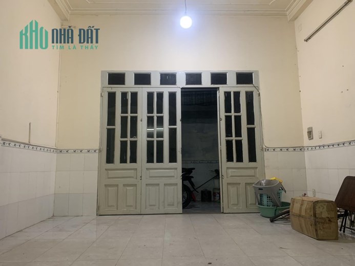 Hương Lộ 2. Bình Tân. Ngang bề thế. 3 tầng BTCT. 87m2. Nhỉnh 4 Tỷ.