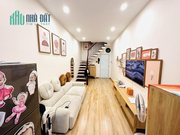 TRUNG TÂM HAI BÀ, NGÕ THÔNG, DIỆN TÍCH RỘNG, KINH DOANH 55M x 4T NHỈNH 3 TỶ 0901753139