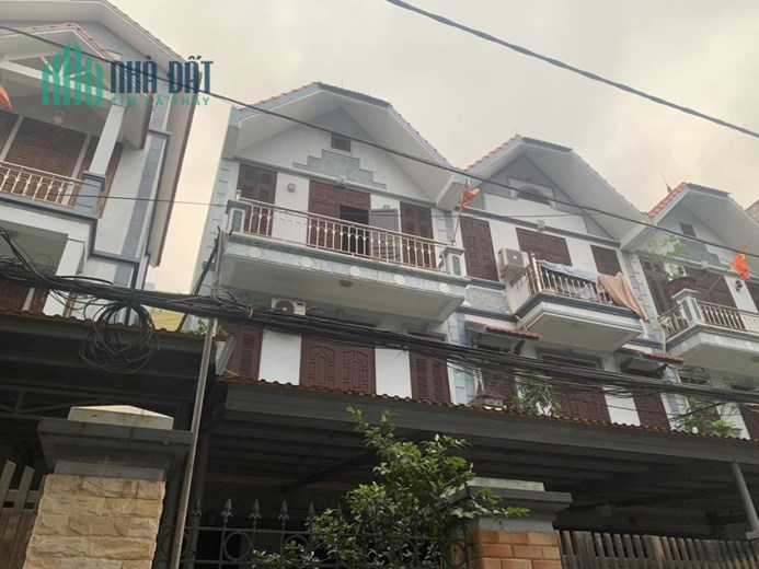 9.7 tỷ Bồ Đề, Hồng Tiến, Long Biên - Đất Diện Tích đất 
102 m - mặt tiền rộng - 
hiếm còn xót lại