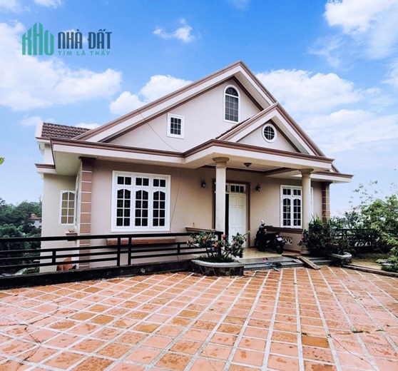 Biệt thự 418m2 ở Lý Nam Đế, Phường 8, Đà Lạt - 22 tỷ - Có 9 phòng ngủ, view thung lũng
