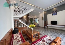 Nhà phố trung tâm Trưng Nữ Vương mới –đầy đủ nội thất  đường thông ô tô tránh nhau giá 3 tỷ chút Lh